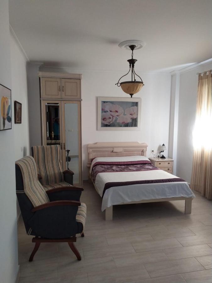 Apartamento En Olvera Con Garaje Ngoại thất bức ảnh